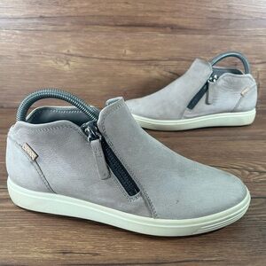 ECCO SOFT 7 Zip Up Leather Booties Sneakers Women’s Size 8 (38) Shoes